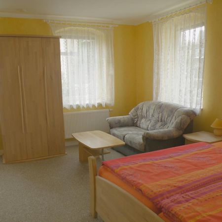 Am Lindenbaum Bed & Breakfast เซบนิทซ์ ห้อง รูปภาพ