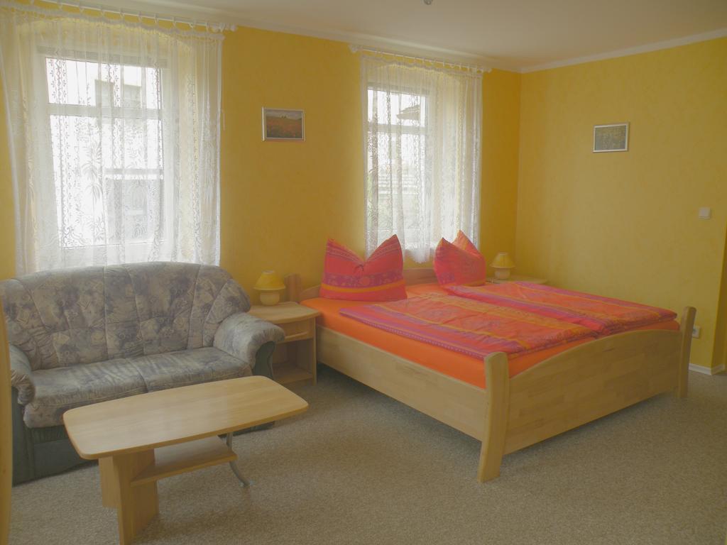 Am Lindenbaum Bed & Breakfast เซบนิทซ์ ห้อง รูปภาพ